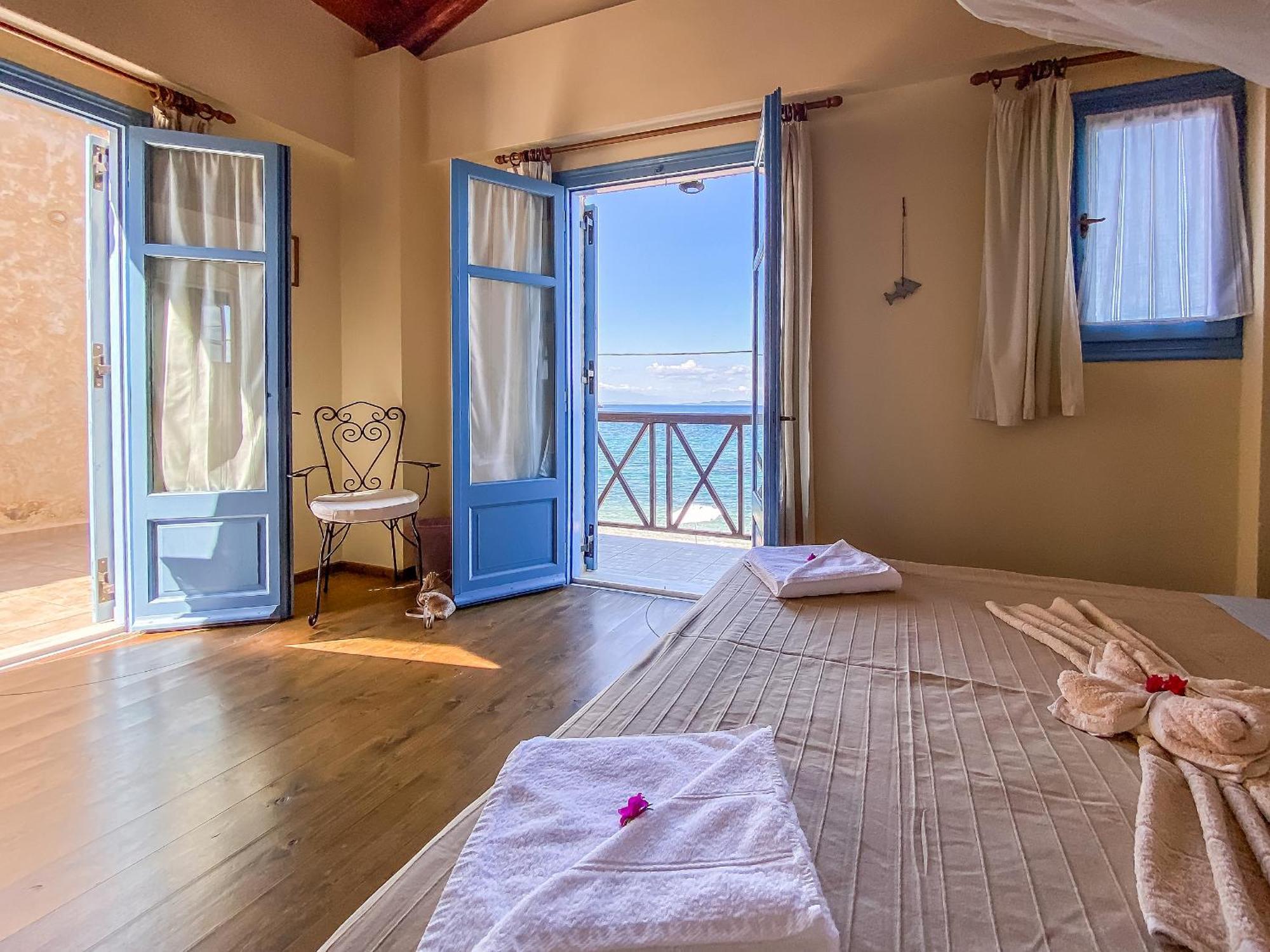 Kyparissis Beach Houses Skala Mistegnon 외부 사진