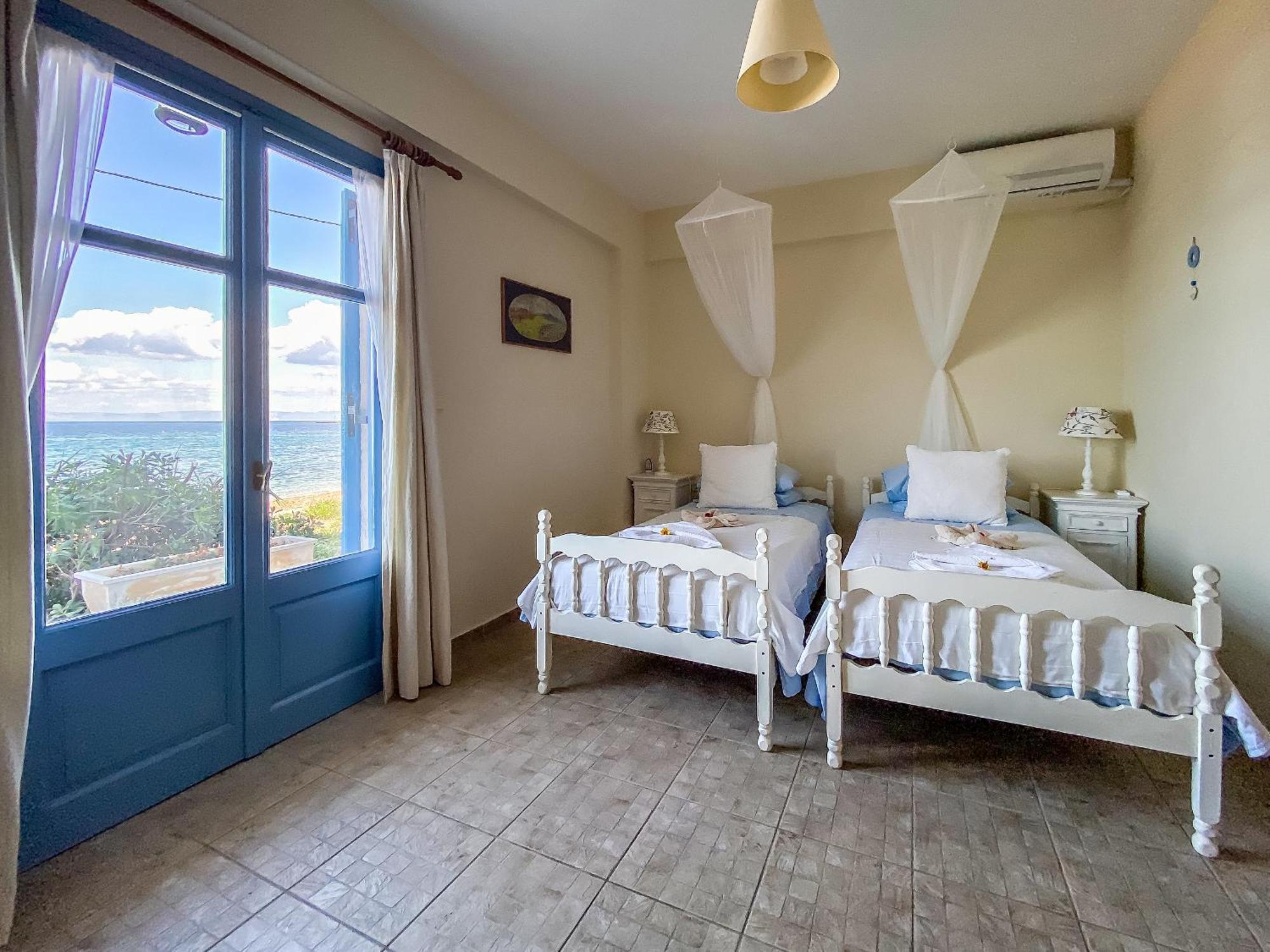 Kyparissis Beach Houses Skala Mistegnon 외부 사진
